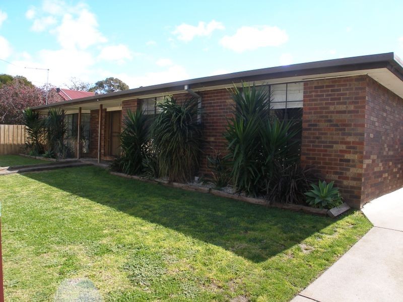 19 Mills Street, Heyfield VIC 3858