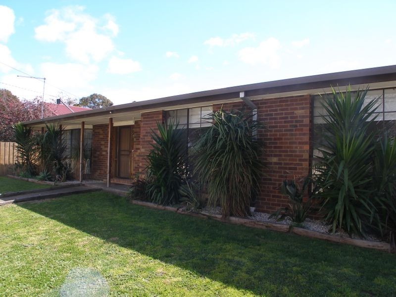 19 Mills Street, Heyfield VIC 3858