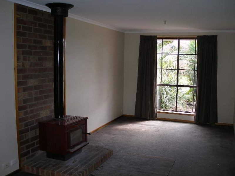 19 Mills Street, Heyfield VIC 3858