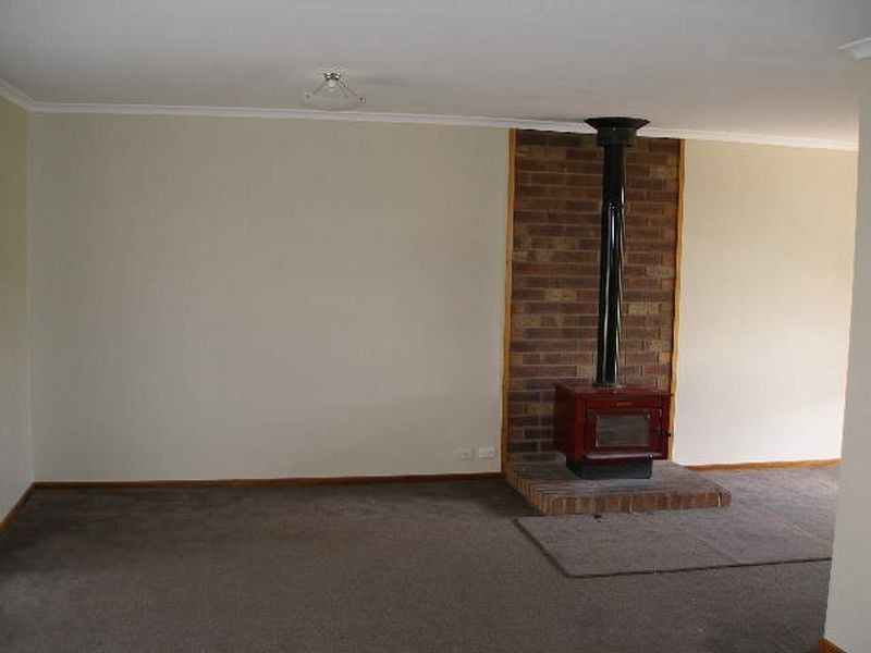 19 Mills Street, Heyfield VIC 3858