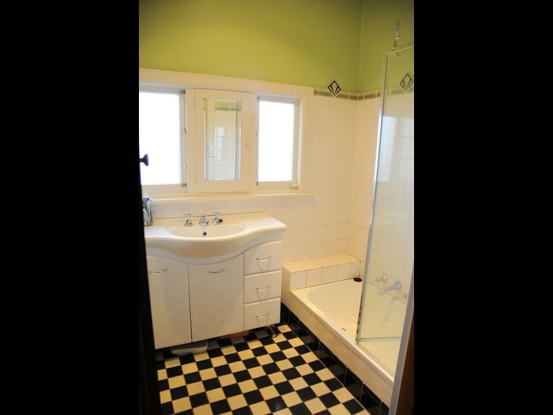 179 Licola Rd, Heyfield VIC 3858
