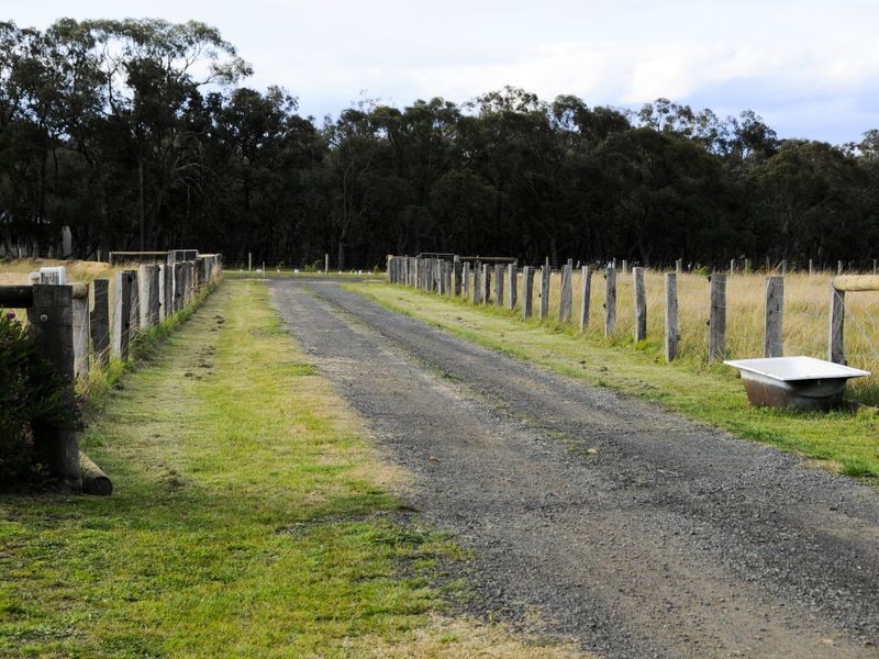 179 Licola Rd, Heyfield VIC 3858