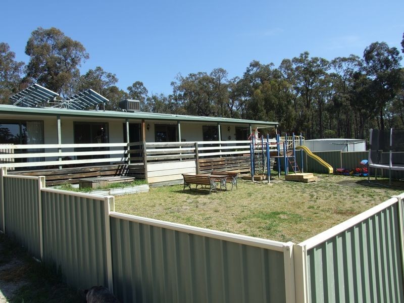 158 Lambrecht Rd, Heyfield VIC 3858