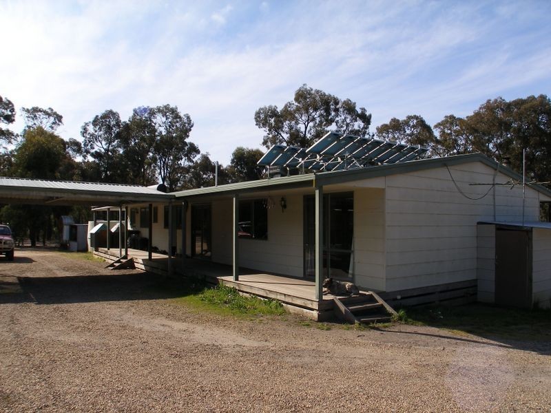 158 Lambrecht Rd, Heyfield VIC 3858