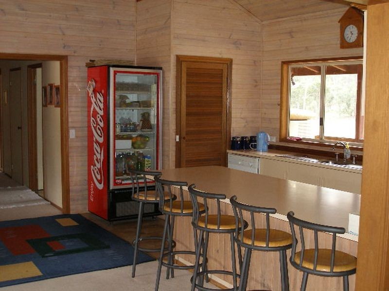 8 Almeda Drive, Coongulla VIC 3860