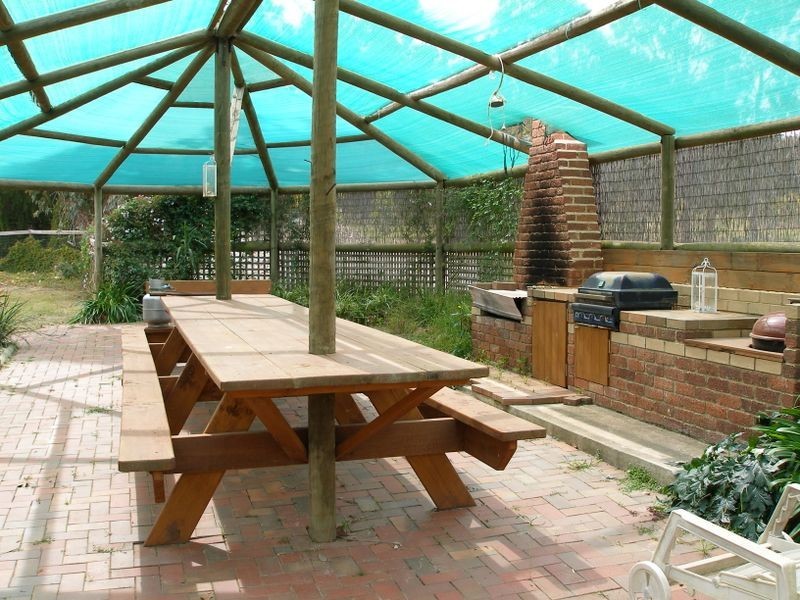 8 Almeda Drive, Coongulla VIC 3860