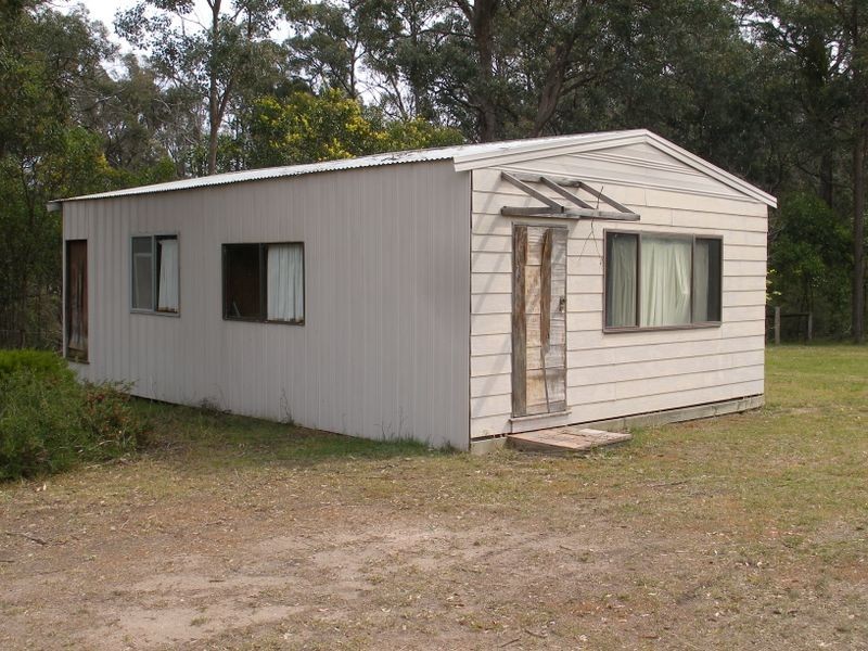 8 Almeda Drive, Coongulla VIC 3860