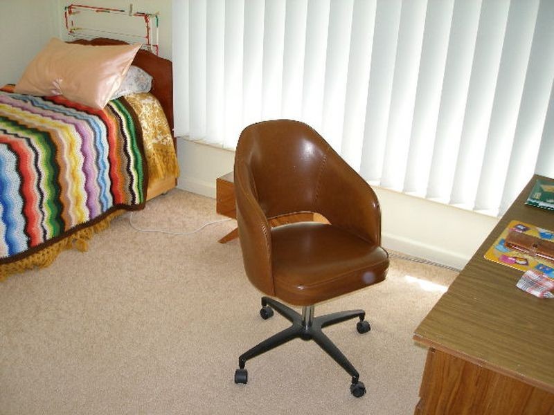 13 Mary St, Heyfield VIC 3858