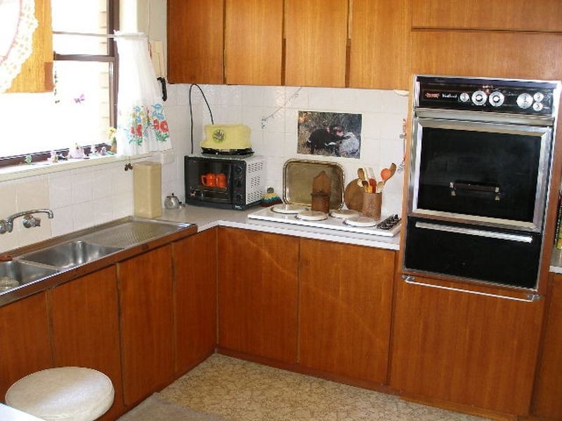 13 Mary St, Heyfield VIC 3858