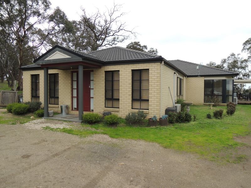 39 Racecourse Road, Heyfield VIC 3858