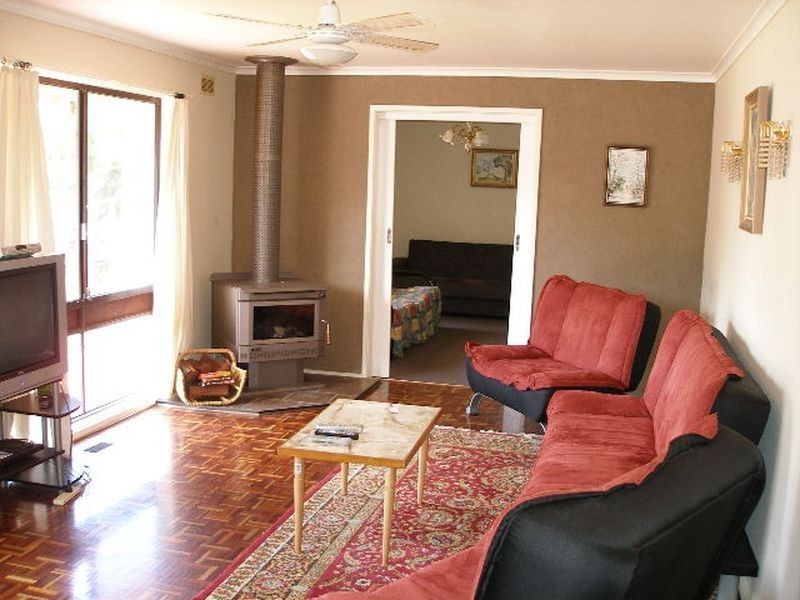 10 Andrew Court, Glenmaggie VIC 3858