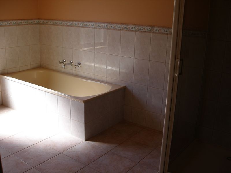 42 Racecourse Road, Heyfield VIC 3858