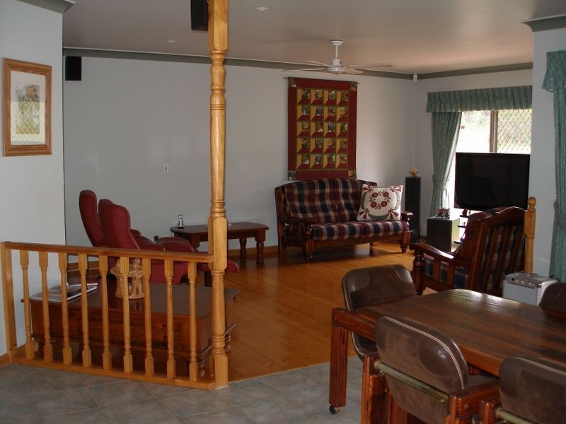 42 Racecourse Road, Heyfield VIC 3858