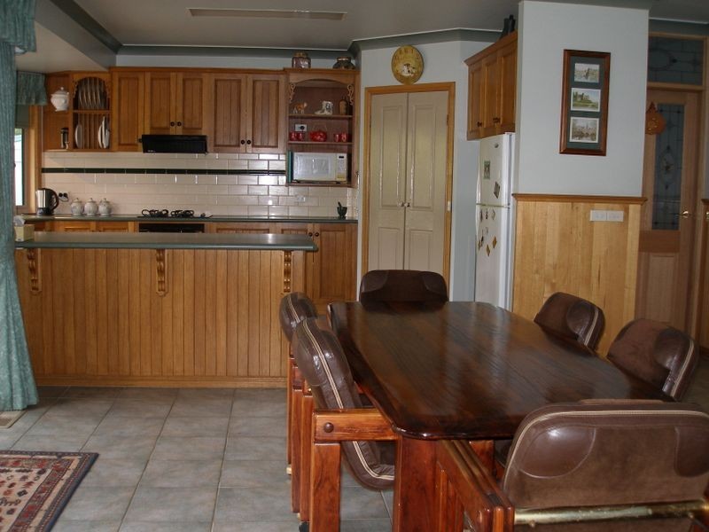 42 Racecourse Road, Heyfield VIC 3858