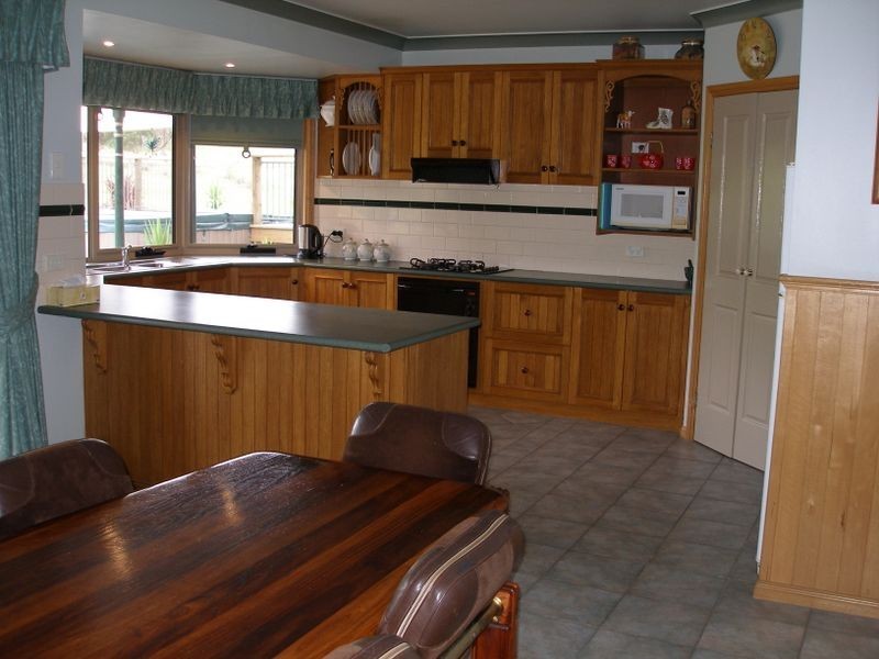 42 Racecourse Road, Heyfield VIC 3858