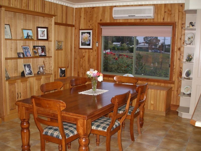 25 Commercial Road, Heyfield VIC 3858