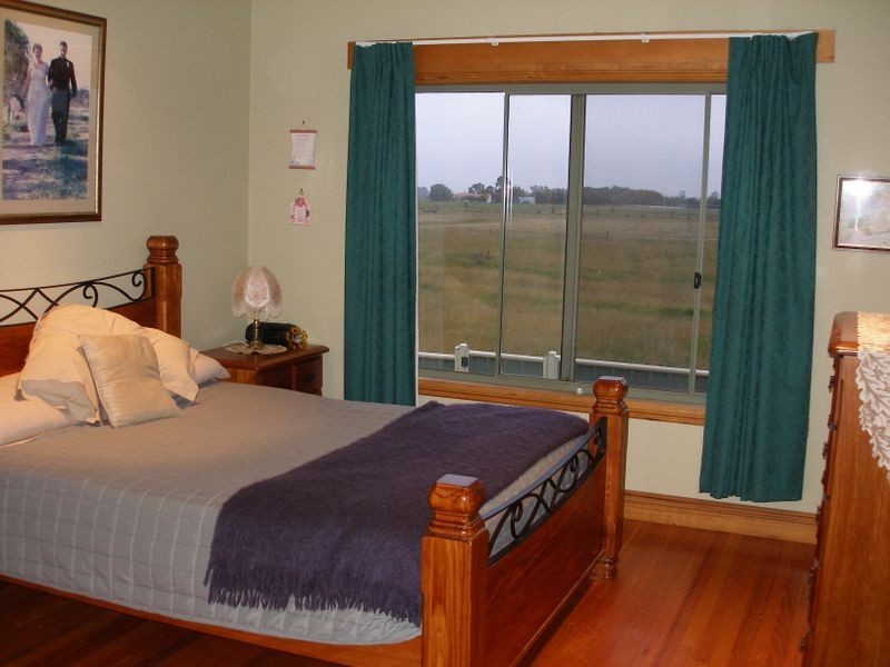 25 Commercial Road, Heyfield VIC 3858