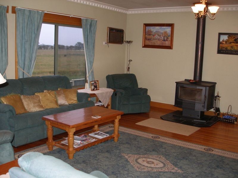 25 Commercial Road, Heyfield VIC 3858