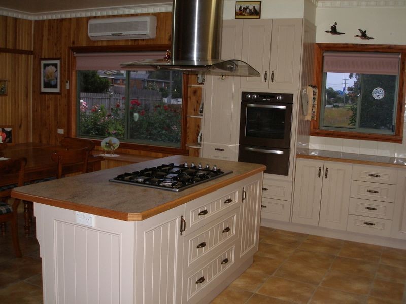 25 Commercial Road, Heyfield VIC 3858