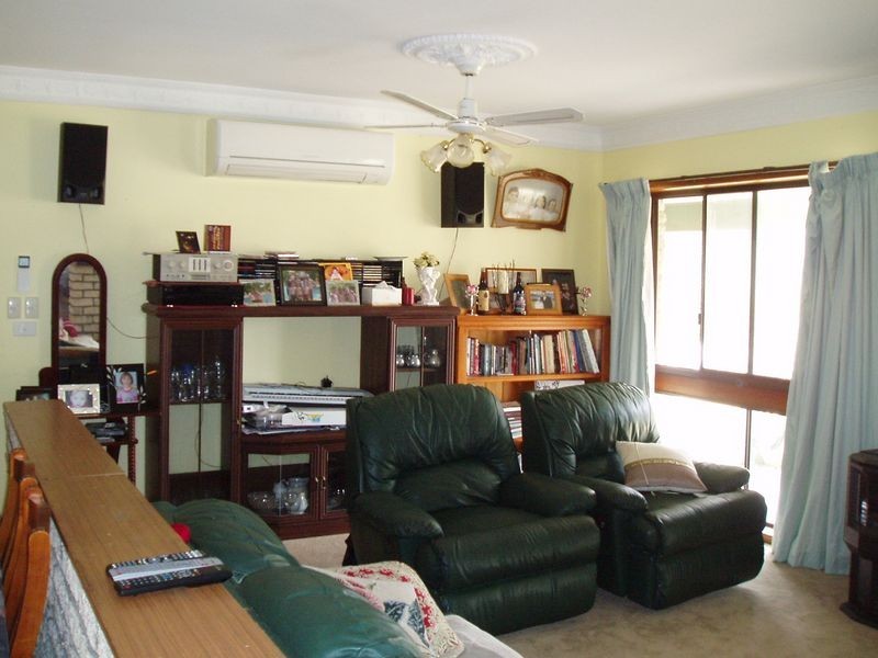 12 Fox’s Road West, Cowwarr VIC 3857