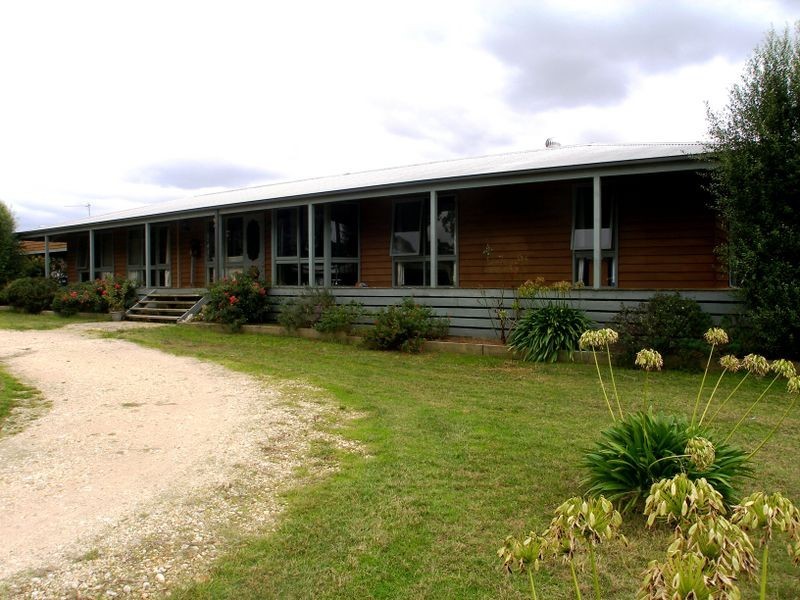 32 Muston’s Lane, Heyfield VIC 3858