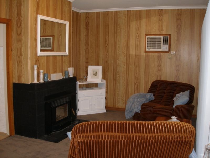 33 Weir Rd, Heyfield VIC 3858