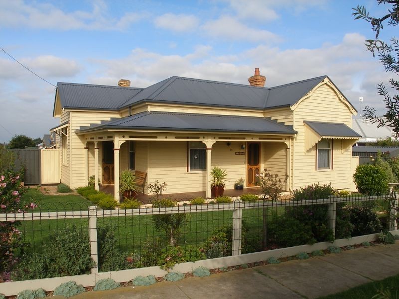 44 McFarlane Street, Heyfield VIC 3858