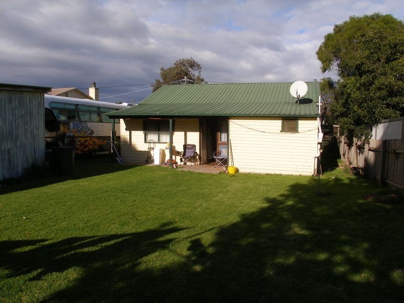 19 Bruce Street, Heyfield VIC 3858