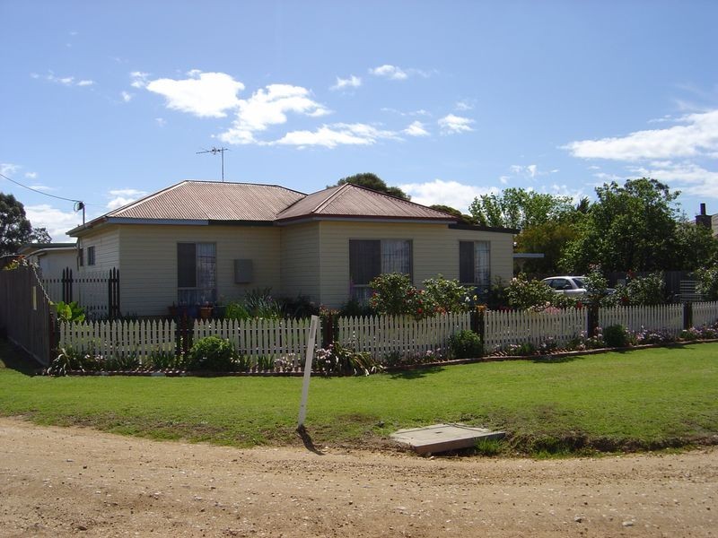 1 Justice Parade, Heyfield VIC 3858