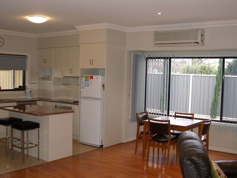 2/4 Gordon Street, Heyfield VIC 3858