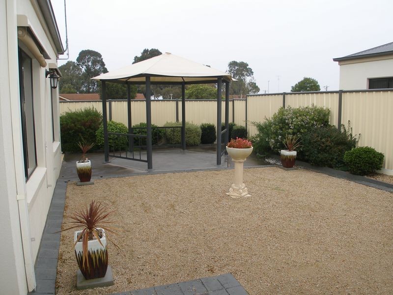 2/4 Gordon Street, Heyfield VIC 3858