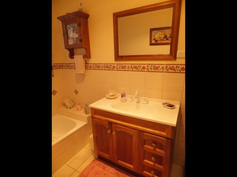 6 Mills Street, Heyfield VIC 3858