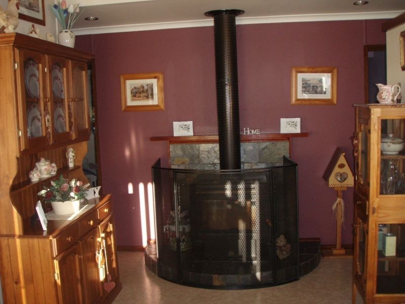 6 Mills Street, Heyfield VIC 3858