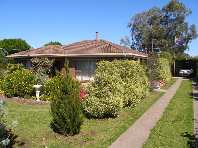 46 Bruce Street, Heyfield VIC 3858