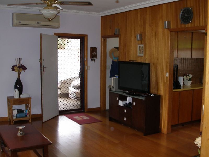 14 Davis Street, Heyfield VIC 3858