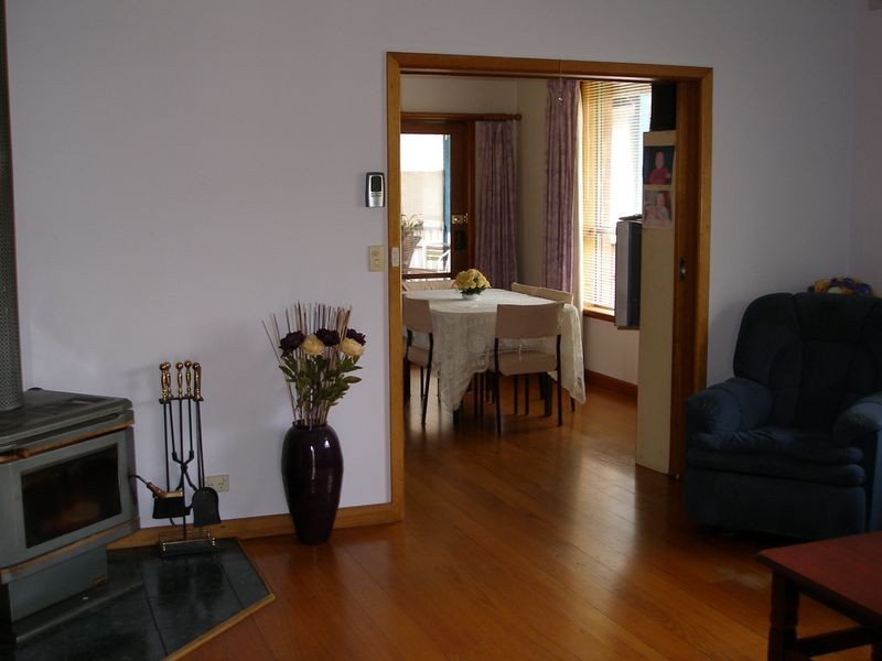 14 Davis Street, Heyfield VIC 3858