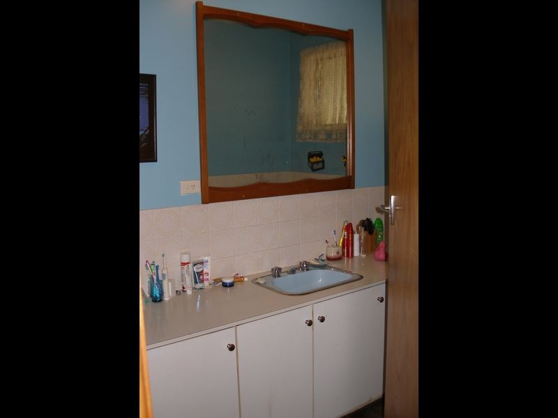 14 Davis Street, Heyfield VIC 3858