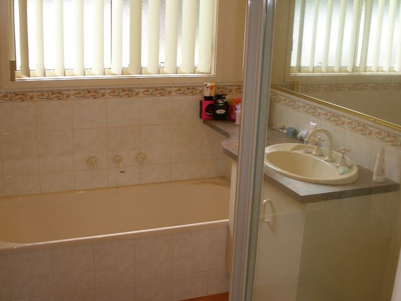 51 Bibaringa Court, Seaton VIC 3858