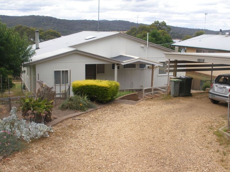 51 Lakeview Drive, Glenmaggie VIC 3858