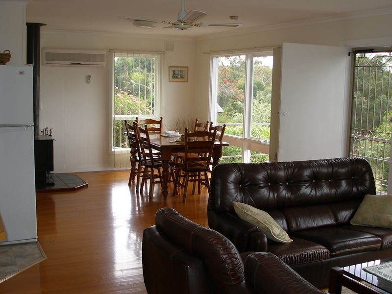 51 Lakeview Drive, Glenmaggie VIC 3858