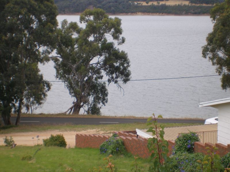 51 Lakeview Drive, Glenmaggie VIC 3858