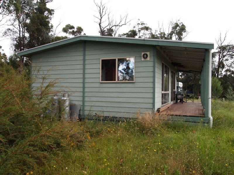 30 Huggetts Road, Coongulla VIC 3860