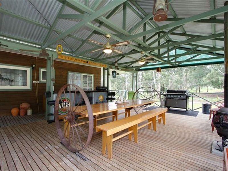 14 Lakeview Drive, Glenmaggie VIC 3858