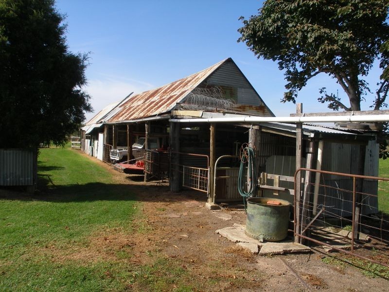 27 Marshall Street, Heyfield VIC 3858
