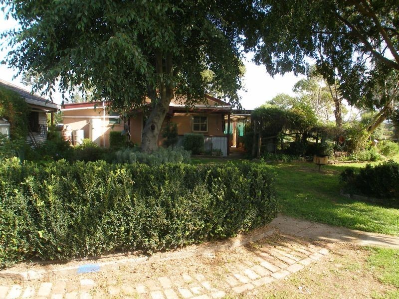 27 Marshall Street, Heyfield VIC 3858