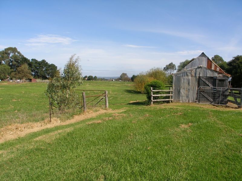 27 Marshall Street, Heyfield VIC 3858