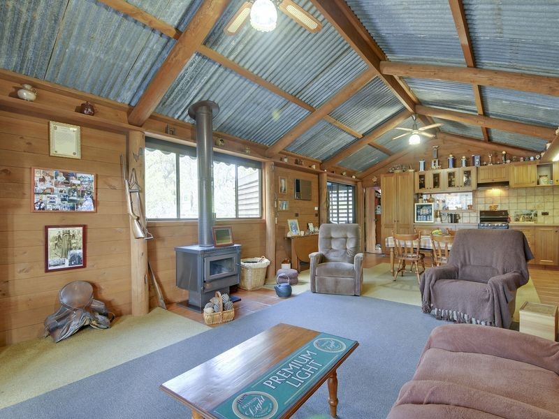 200 Johnsons Lane, Seaton VIC 3858