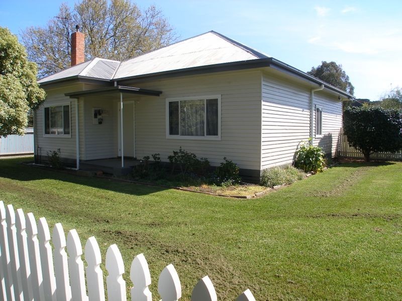 2 – 4 Main Street, Cowwarr VIC 3857