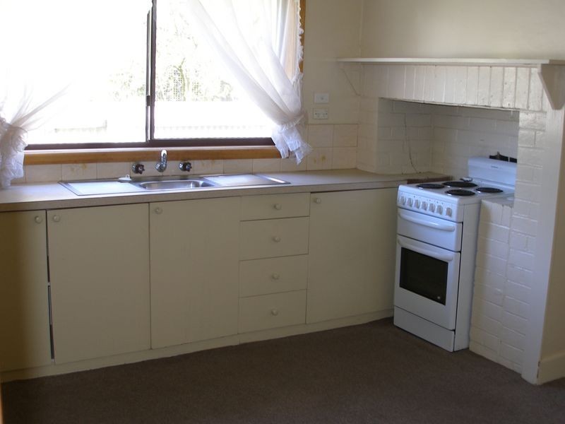 2 – 4 Main Street, Cowwarr VIC 3857