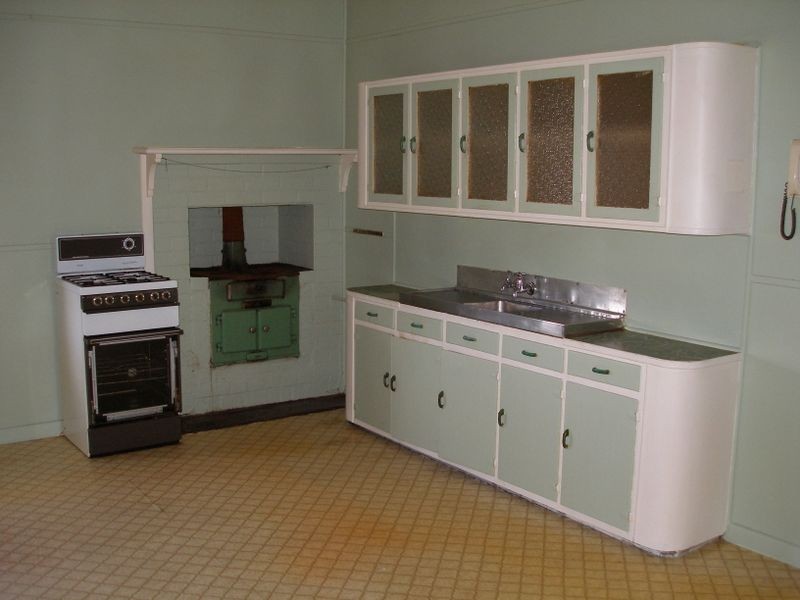 18 Skeels Street, Heyfield VIC 3858